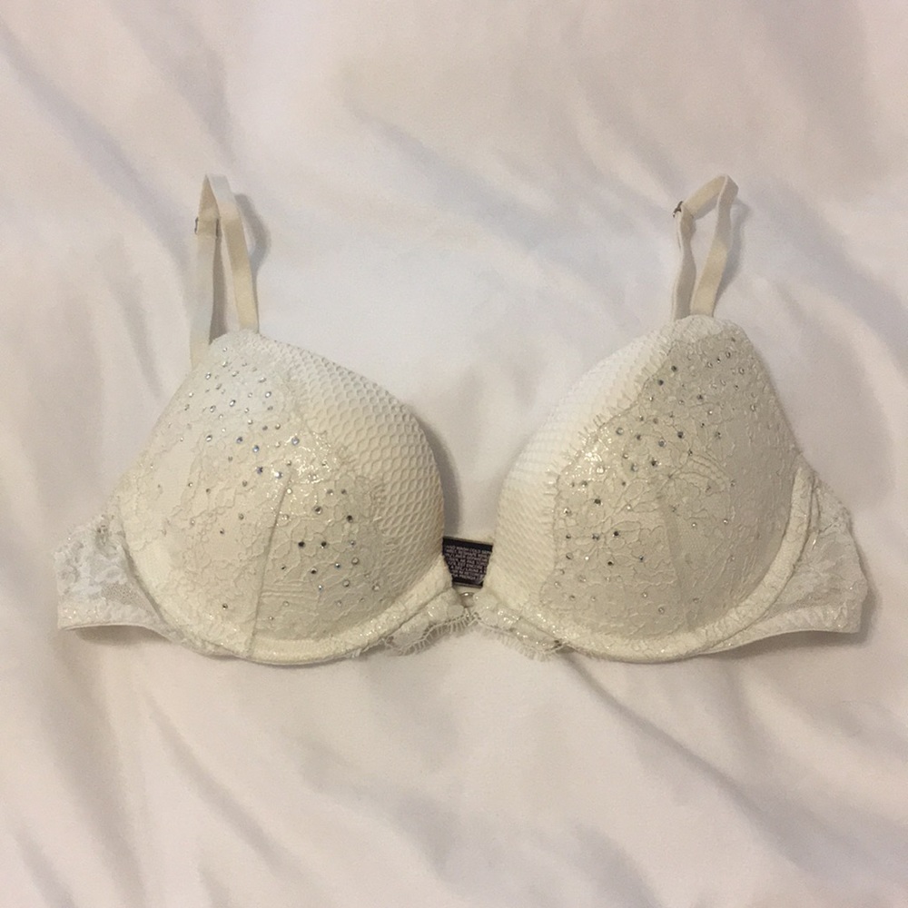 Victoria’s Secret Very Sexy bra